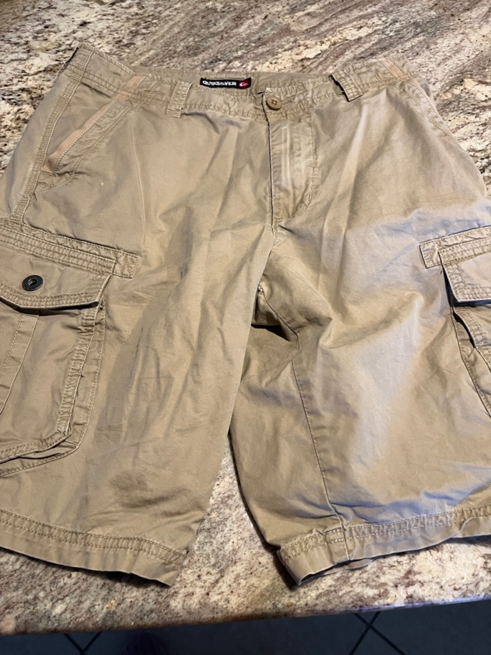 Quiksilver Men's/boys Tan Cargo Shorts with Buttoned Pockets size 30
